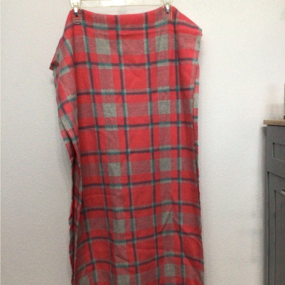 J.Crew Pink Plaid Wool Scarf - Picture 3 of 4